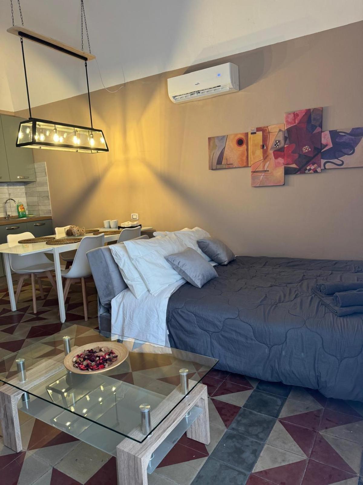 Verdi Apartments Catánia Buitenkant foto