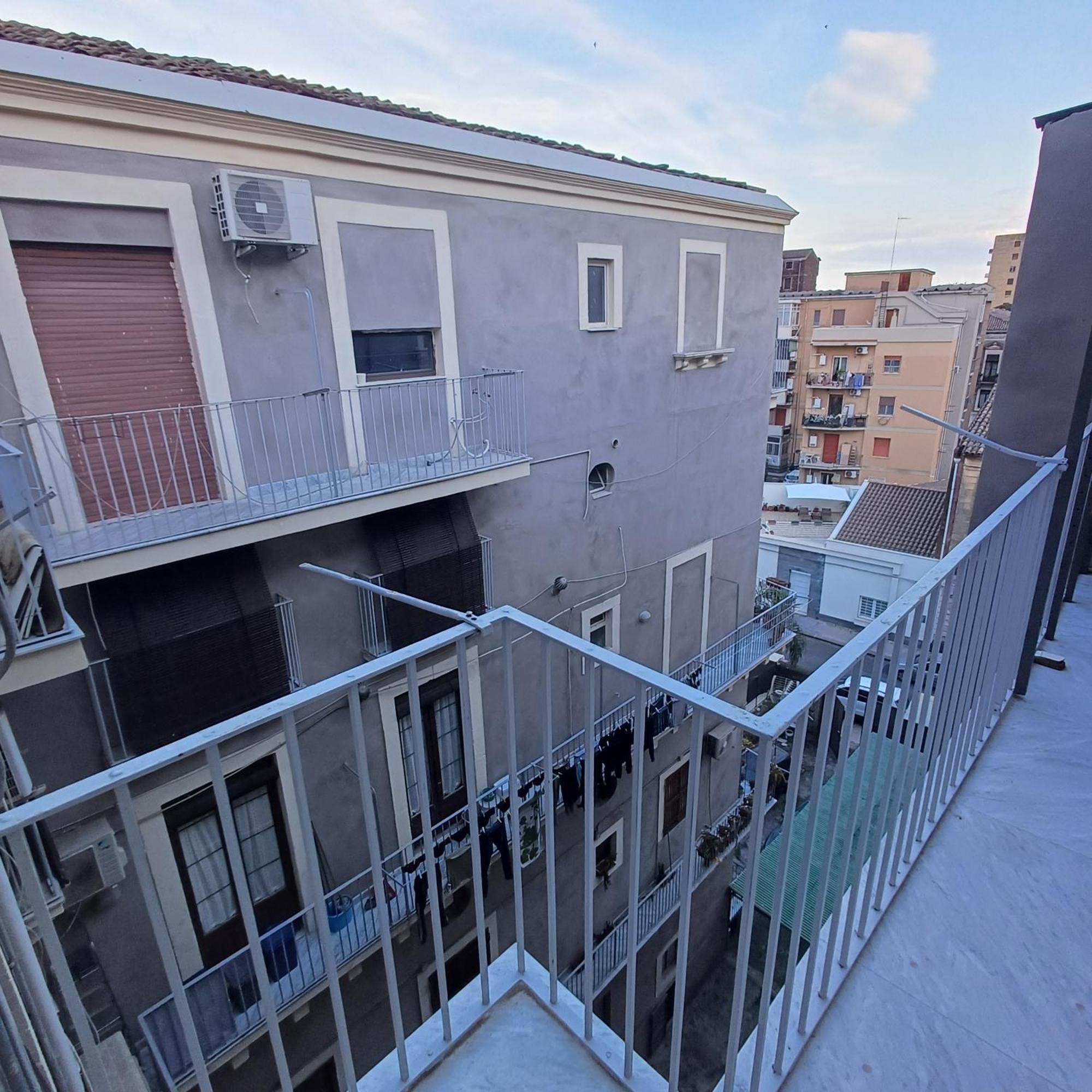Verdi Apartments Catánia Buitenkant foto