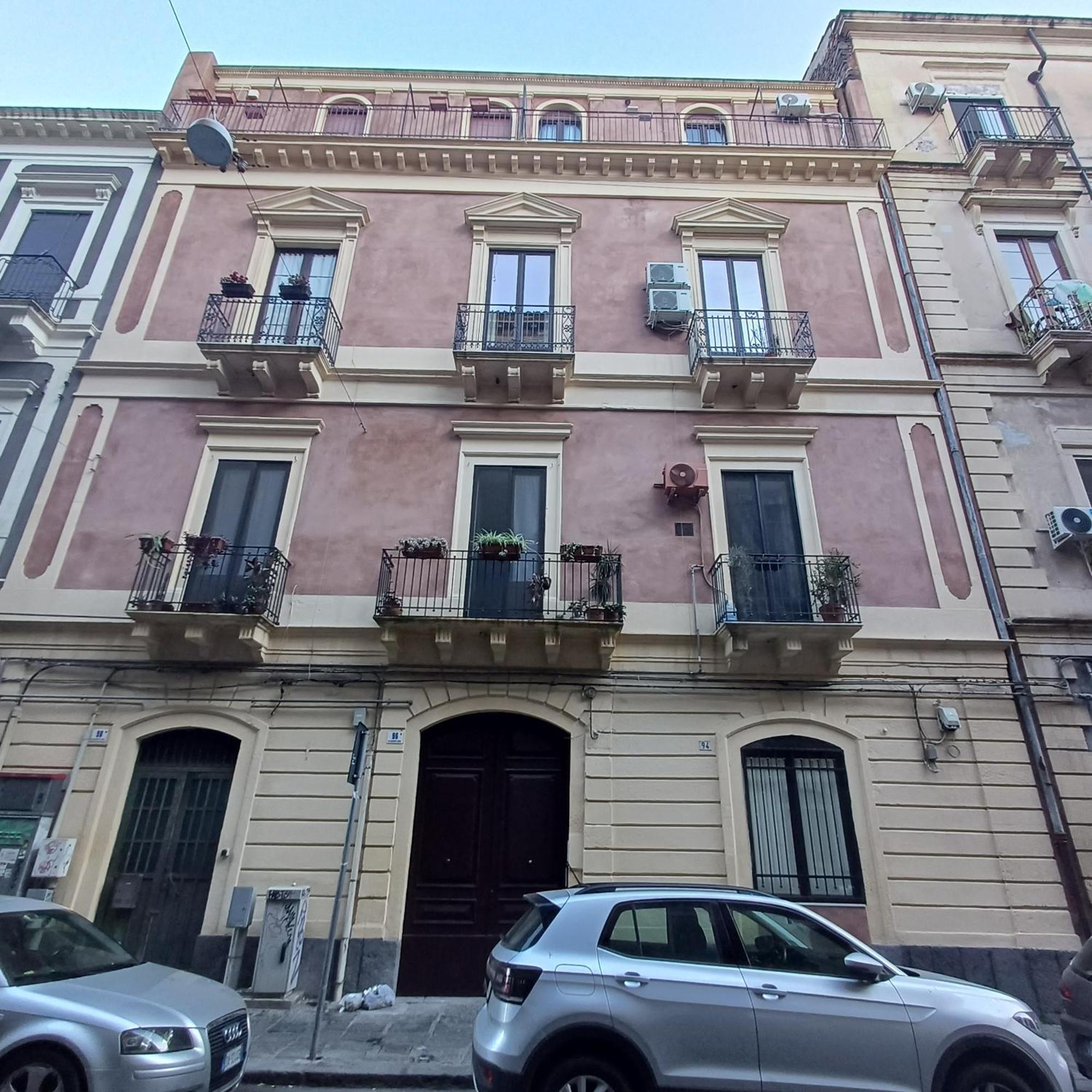 Verdi Apartments Catánia Buitenkant foto